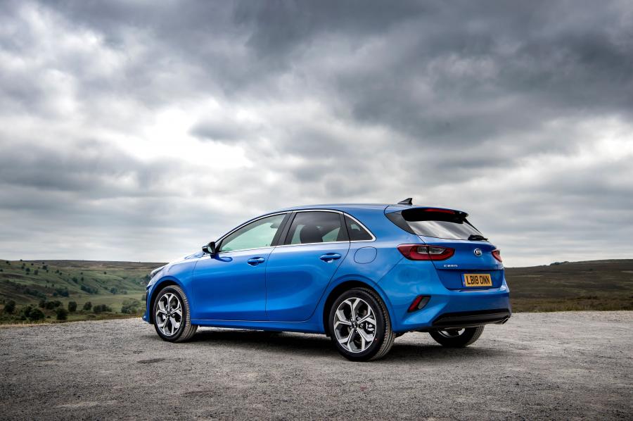 Kia Ceed First Edition 2018 года  (UK) (фото 25 из 30)